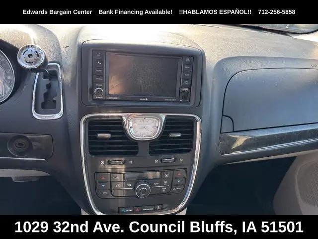 2015 Chrysler Town & Country Touring
