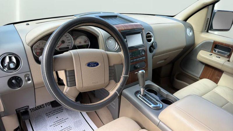 2004 Ford F-150 Lariat