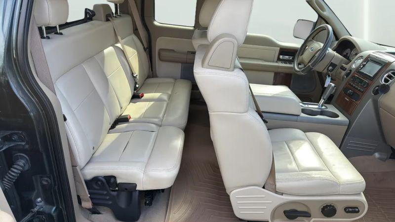 2004 Ford F-150 Lariat