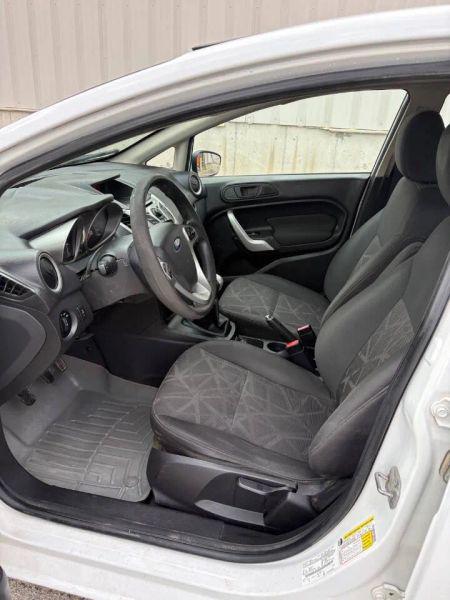 2013 Ford Fiesta SE