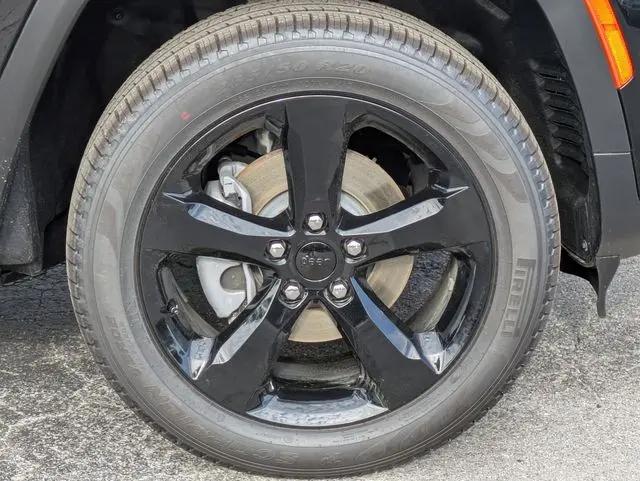 2026 Jeep Grand Cherokee Limited 4x2
