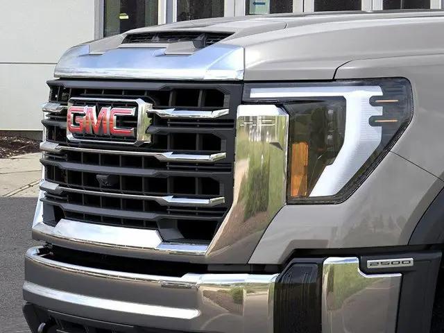 2026 GMC Sierra 2500HD Crew Cab, Standard Bed, SLE, 4WD