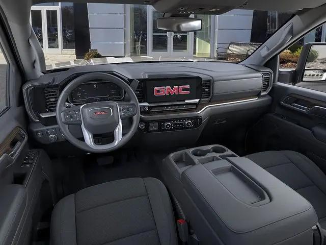 2026 GMC Sierra 2500HD Crew Cab, Standard Bed, SLE, 4WD