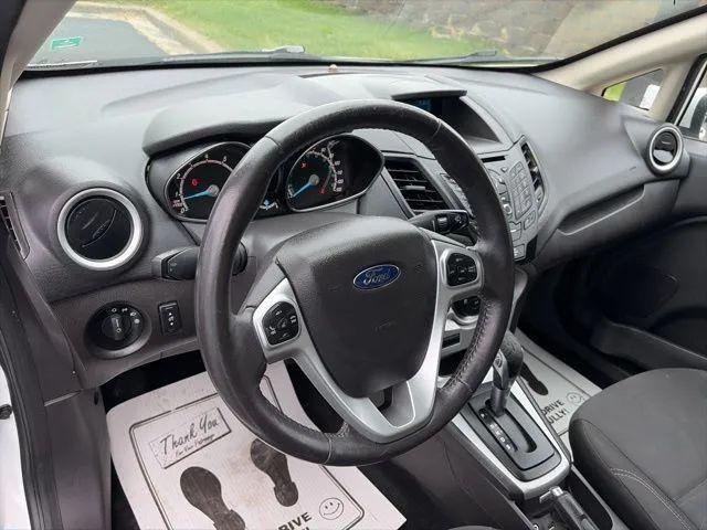 2015 Ford Fiesta SE