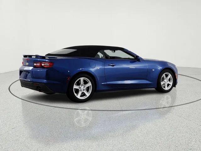 2022 Chevrolet Camaro RWD Convertible 1LT