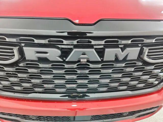 2026 Ram 1500 Express Crew Cab 4x4 5'7" Box