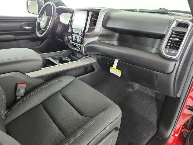 2026 Ram 1500 Express Crew Cab 4x4 5'7" Box