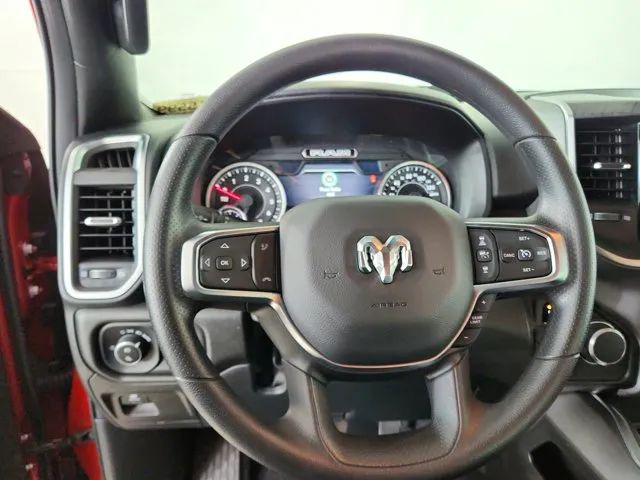 2026 Ram 1500 Express Crew Cab 4x4 5'7" Box