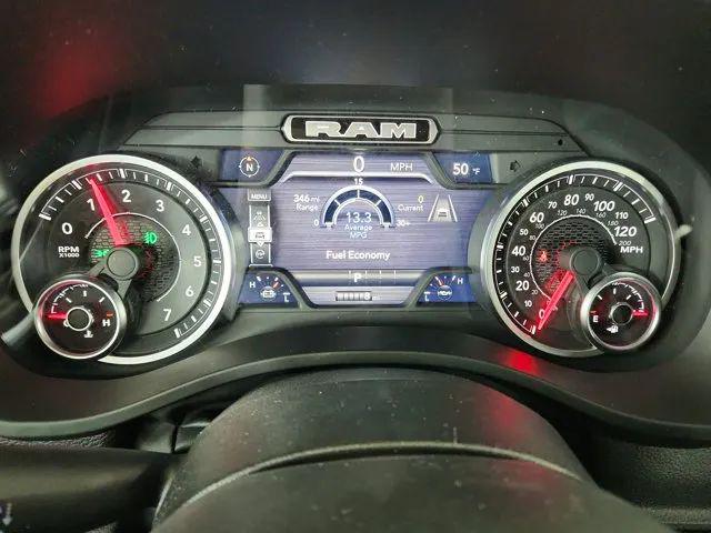 2026 Ram 1500 Express Crew Cab 4x4 5'7" Box