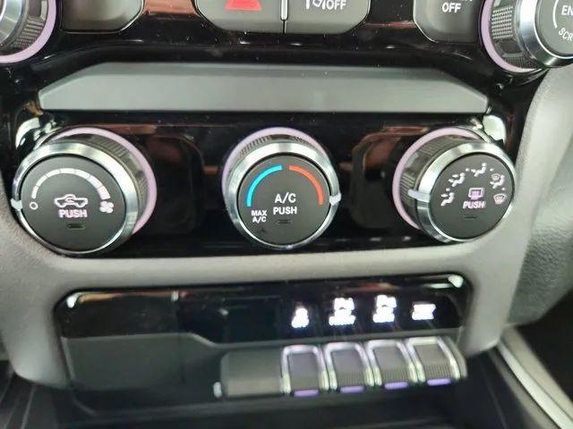 2026 Ram 1500 Express Crew Cab 4x4 5'7" Box