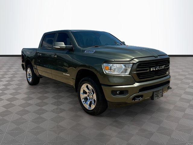 2021 RAM 1500 Big Horn/Lone Star 4x4 Crew Cab 5'7's photo