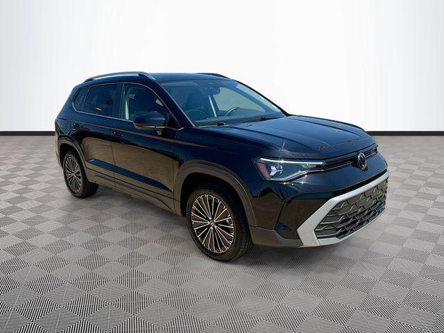 2025 Volkswagen Taos