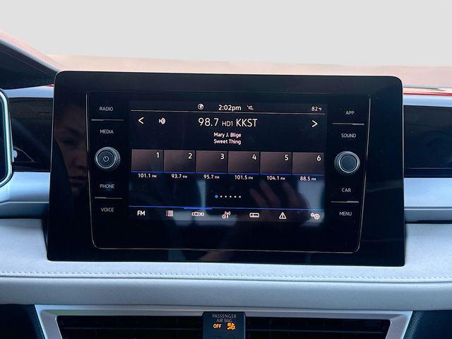 2025 Volkswagen Taos SE - Photo 15