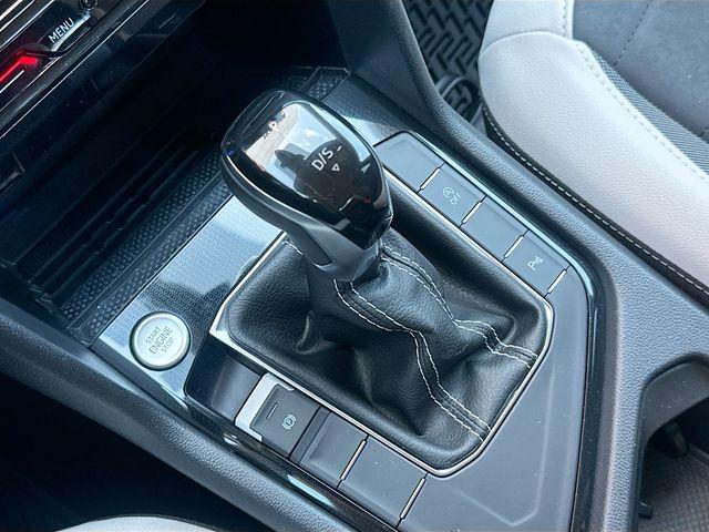 2025 Volkswagen Taos SE - Photo 21