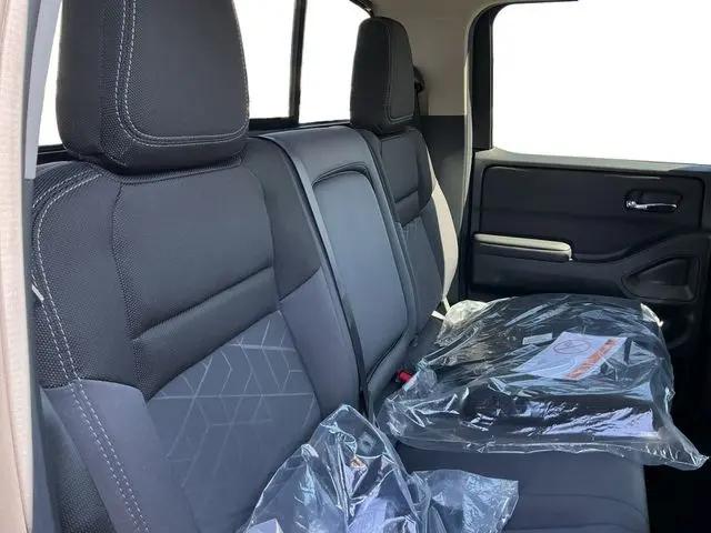 2026 Nissan Frontier Crew Cab SV 4x4