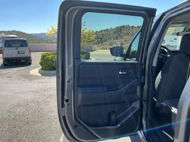 2026 Nissan Frontier Crew Cab SV 4x4