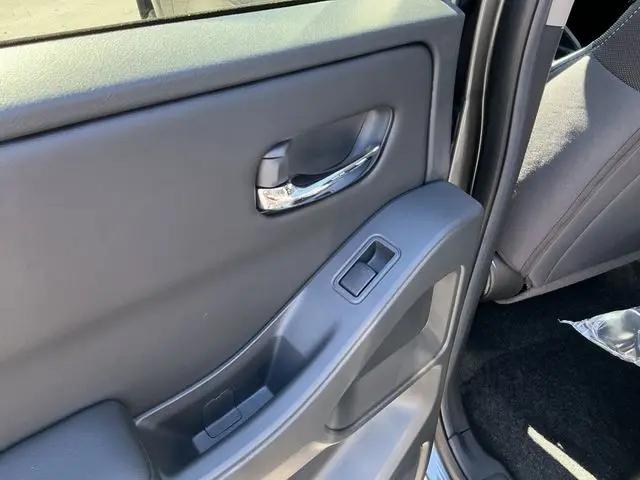 2026 Nissan Frontier Crew Cab SV 4x4