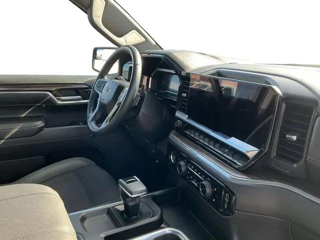 2023 Chevrolet Silverado 1500 4WD Crew Cab Short Bed RST