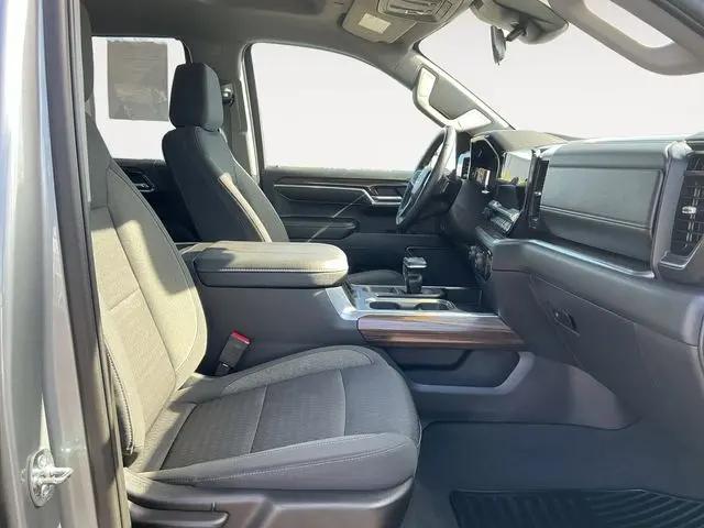2023 Chevrolet Silverado 1500 4WD Crew Cab Short Bed RST