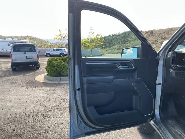 2023 Chevrolet Silverado 1500 4WD Crew Cab Short Bed RST