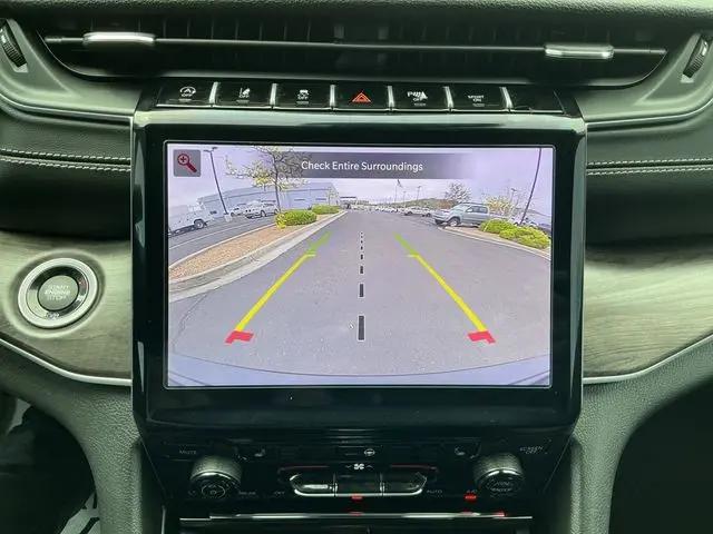 2024 Jeep Grand Cherokee Limited 4x2