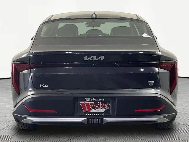 2026 Kia K4 LXS