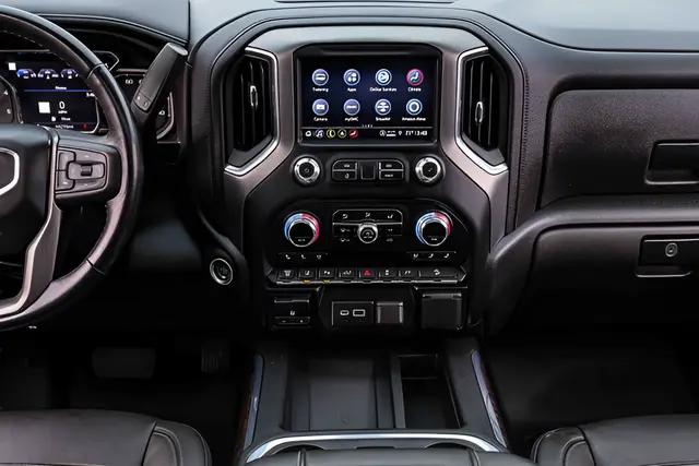 2022 GMC Sierra 3500HD 4WD Crew Cab Long Bed Denali