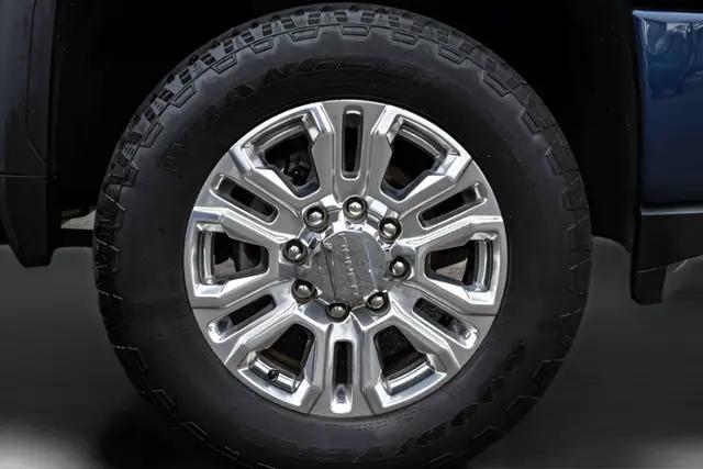 2022 GMC Sierra 3500HD 4WD Crew Cab Long Bed Denali