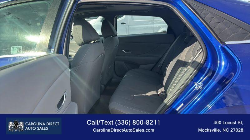 2025 Hyundai Elantra SEL Convenience