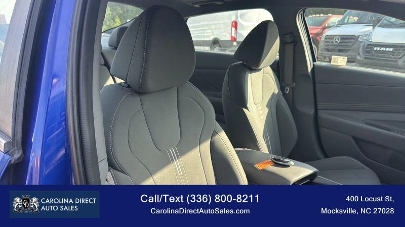 2025 Hyundai Elantra SEL Convenience