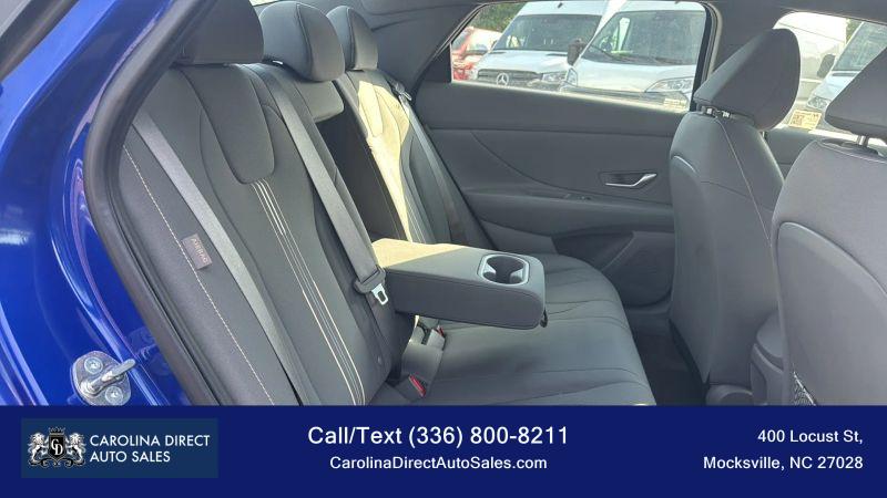 2025 Hyundai Elantra SEL Convenience