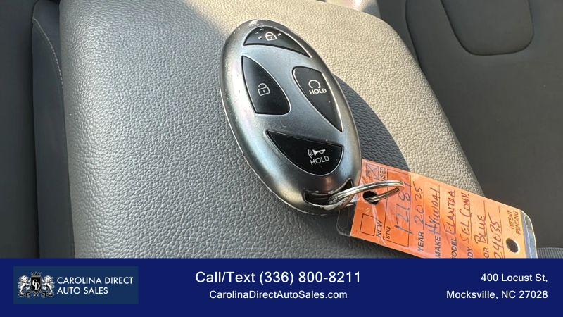 2025 Hyundai Elantra SEL Convenience