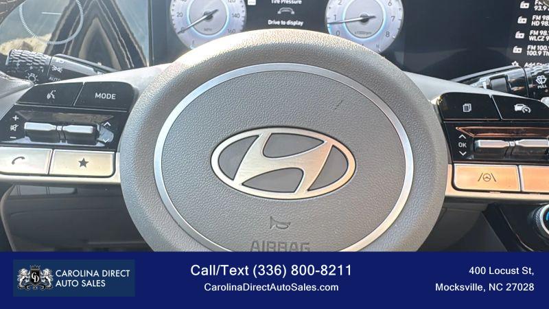 2025 Hyundai Elantra SEL Convenience