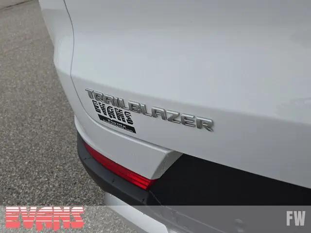 2024 Chevrolet TrailBlazer FWD LT