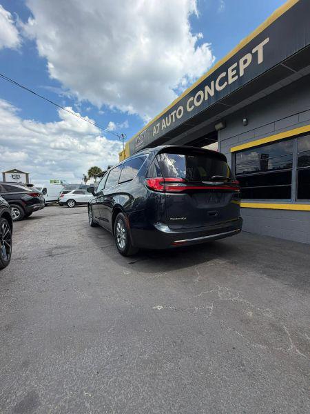 2021 Chrysler Pacifica Touring