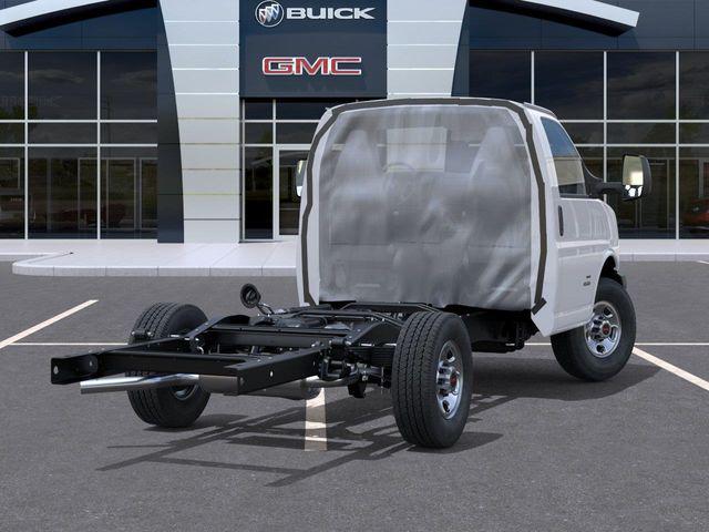 2025 GMC Savana Cutaway Work Van