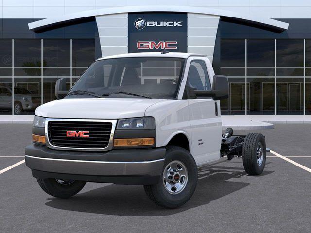2025 GMC Savana Cutaway Work Van