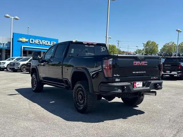 2026 GMC Sierra 2500HD Crew Cab, Standard Bed, AT4X, 4WD