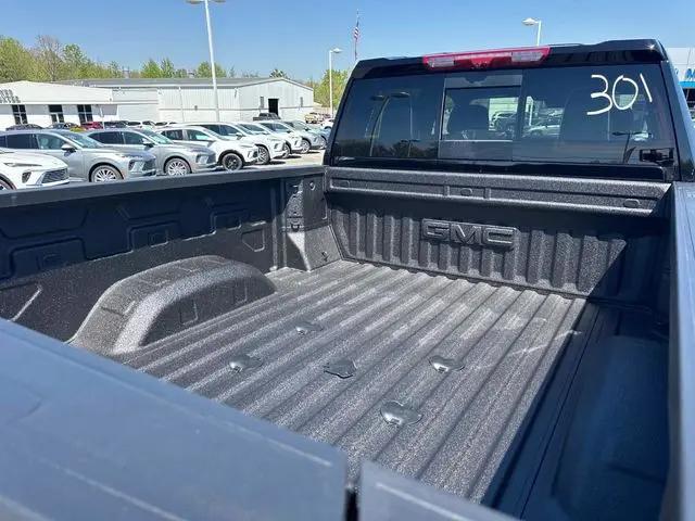 2026 GMC Sierra 2500HD Crew Cab, Standard Bed, AT4X, 4WD