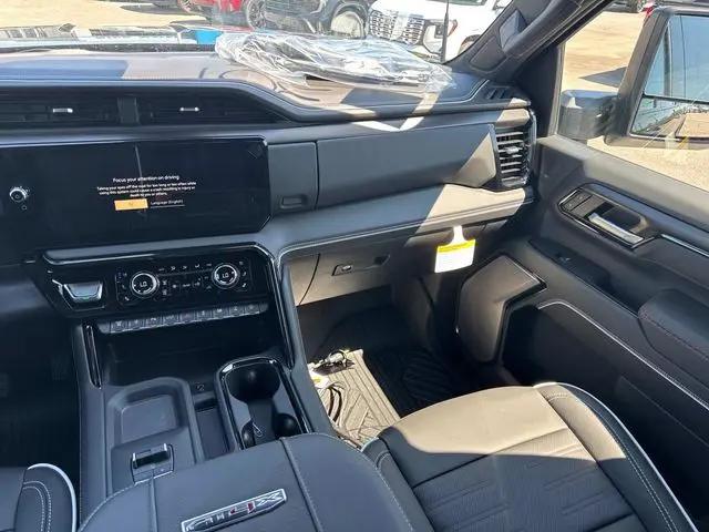 2026 GMC Sierra 2500HD Crew Cab, Standard Bed, AT4X, 4WD