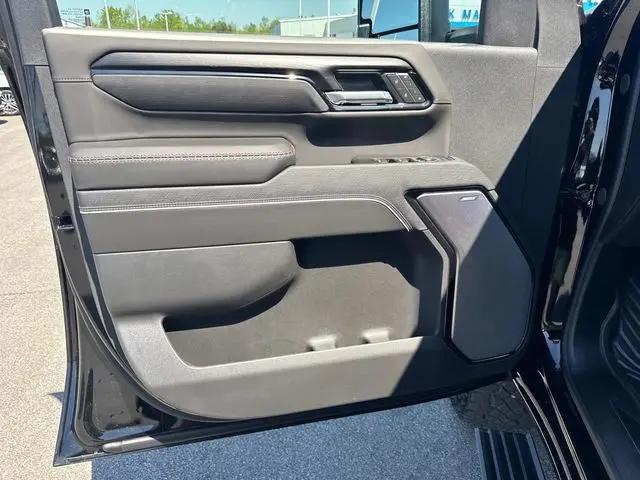 2026 GMC Sierra 2500HD Crew Cab, Standard Bed, AT4X, 4WD
