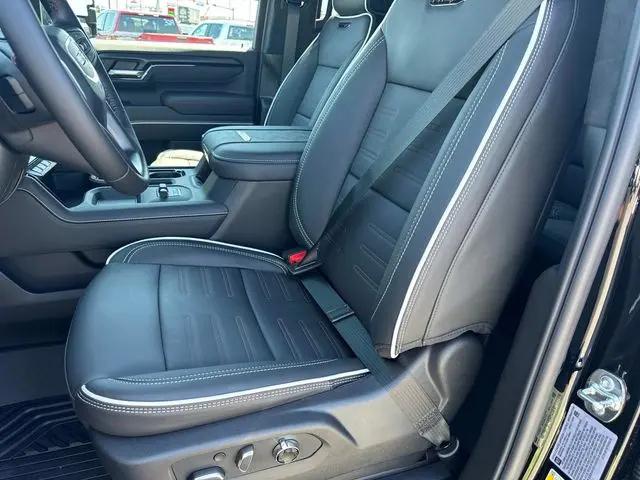 2026 GMC Sierra 2500HD Crew Cab, Standard Bed, AT4X, 4WD