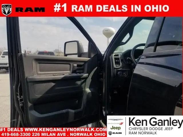 2026 Ram 3500 Tradesman Crew Cab 4x4 6'4" Box