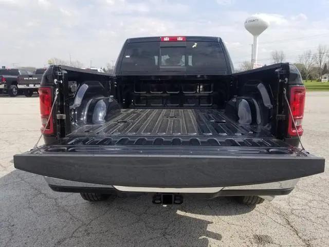 2026 Ram 3500 Tradesman Crew Cab 4x4 64 Box