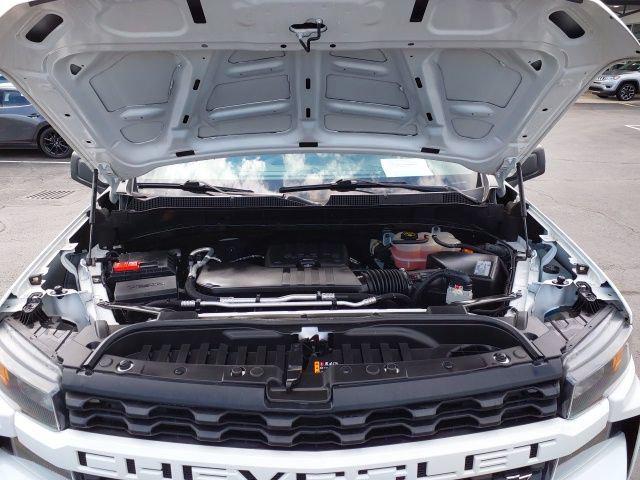 2021 Chevrolet Silverado 1500 4WD Crew Cab Short Bed Custom