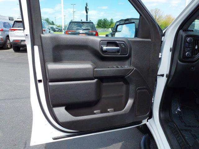 2021 Chevrolet Silverado 1500 4WD Crew Cab Short Bed Custom