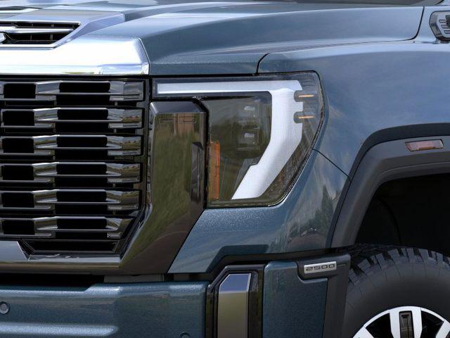 2026 GMC Sierra 2500HD Crew Cab, Standard Bed, Denali Ultimate, 4WD