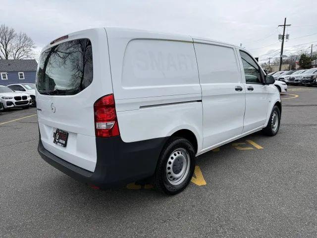 2022 Mercedes-Benz Metris Base