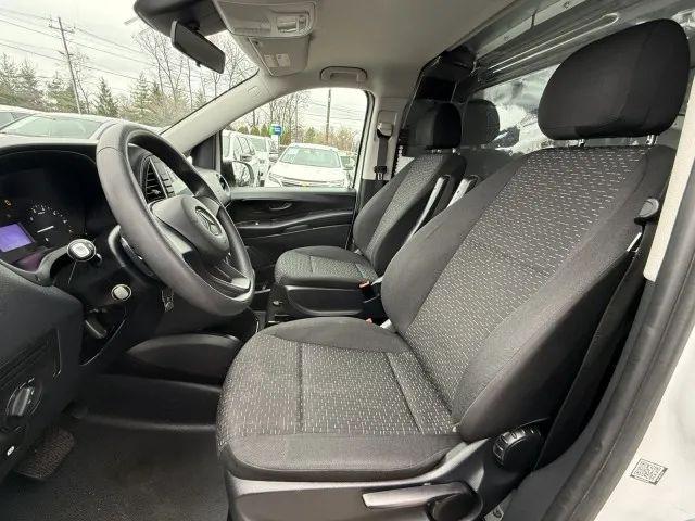 2022 Mercedes-Benz Metris Base