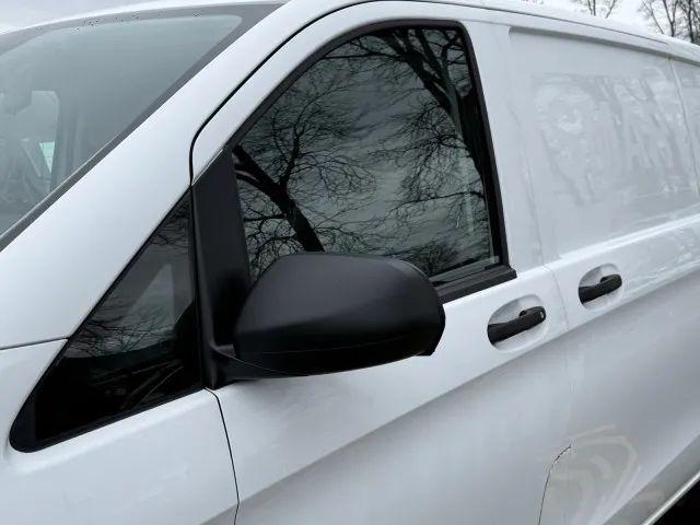 2022 Mercedes-Benz Metris Base